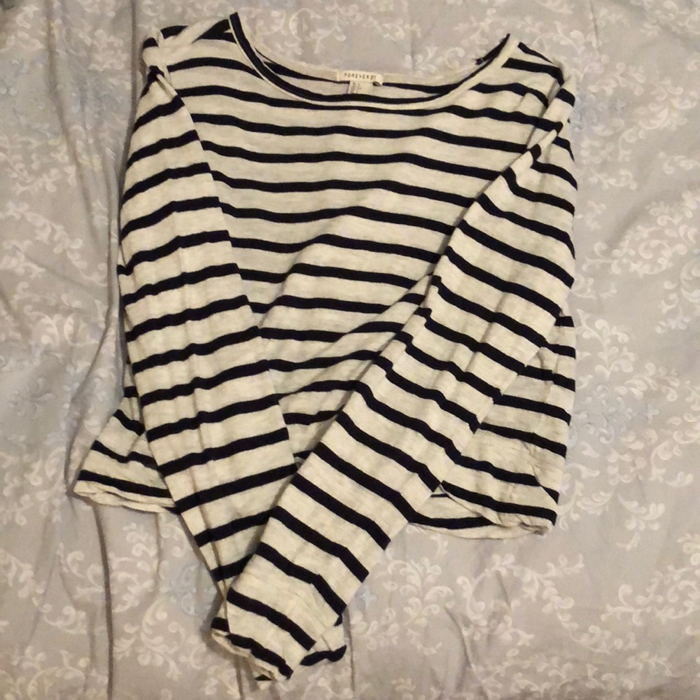 Long sleeve crop top